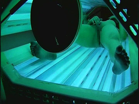 日焼けサロン！店長による盗撮映像流出4時間76人　サンプル画像15